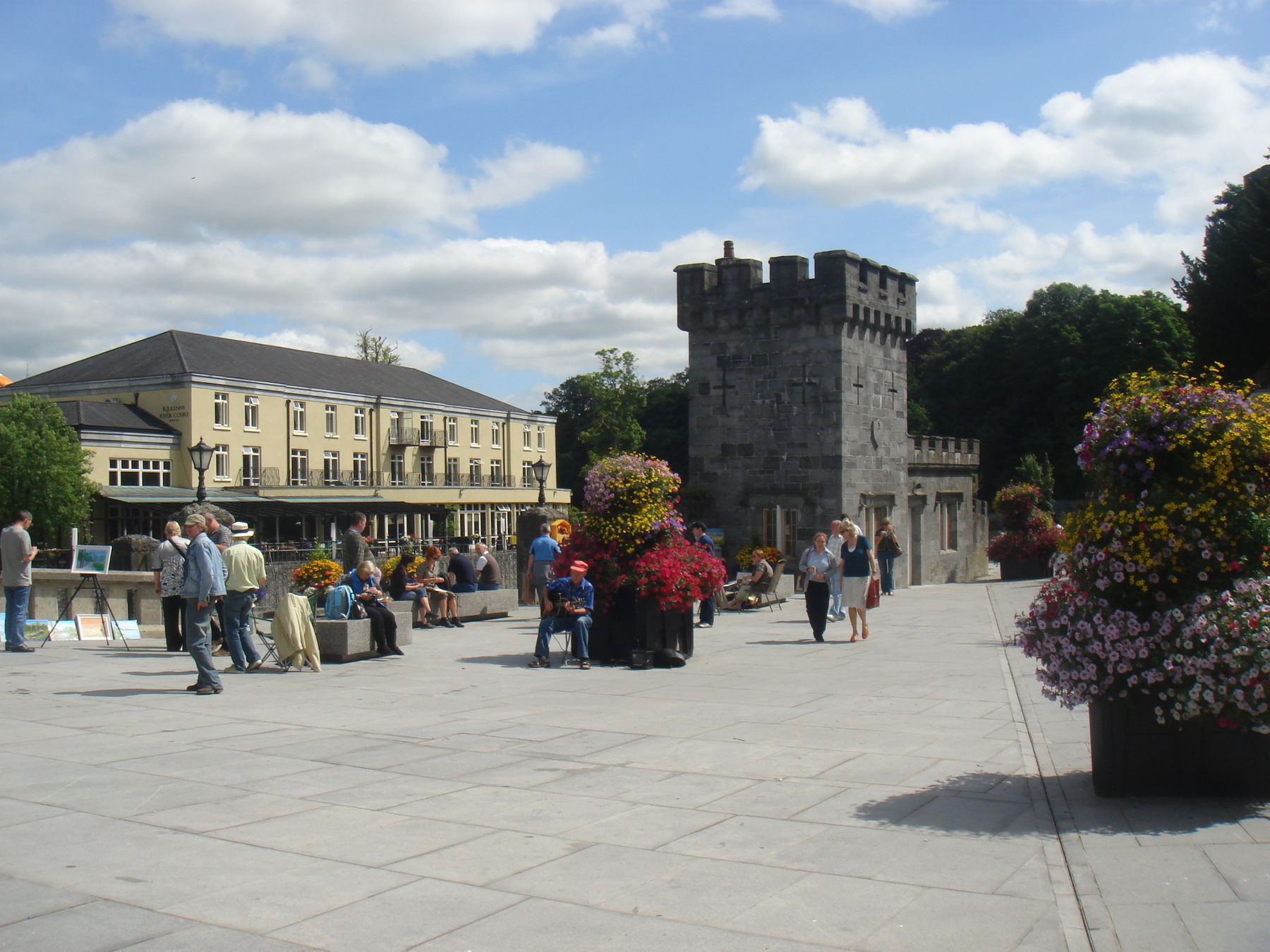 Kilkenny River Court Hotel Exterior photo