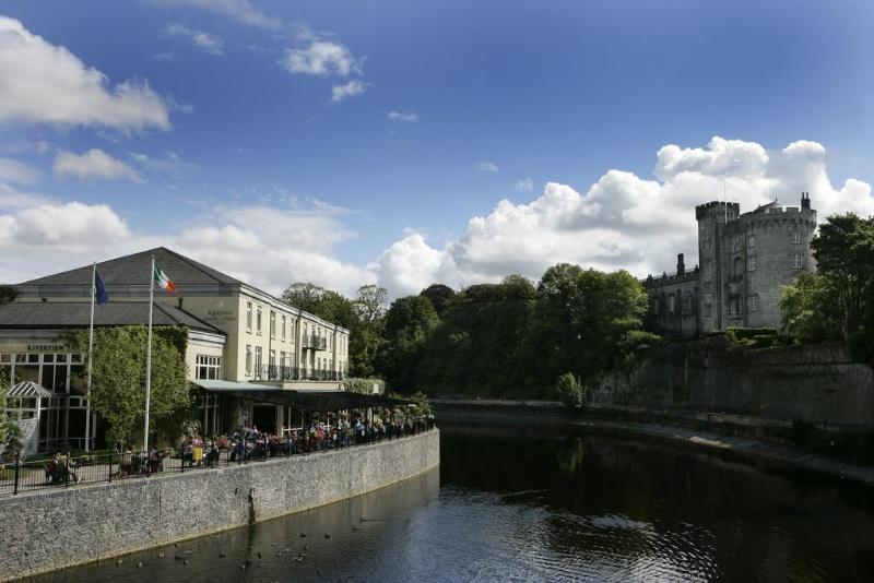 Kilkenny River Court Hotel Exterior photo